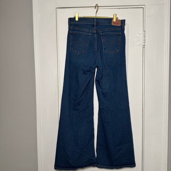 Levi's 318 Shaping Wide Leg Denim Jeans in Clever Girl 29x32 - Picture 9 of 15